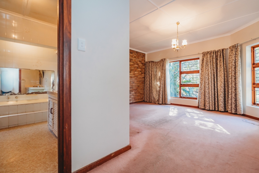 5 Bedroom Property for Sale in Camphersdrift Western Cape
